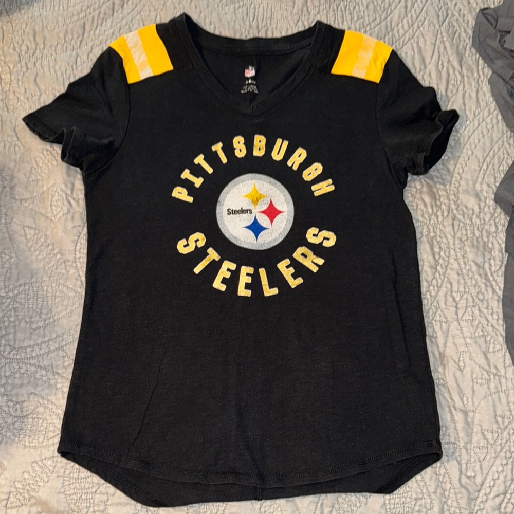 10 for $20 SALE ⭐️ Pittsburgh Steelers Girls Black/Yellow Tee size youth large